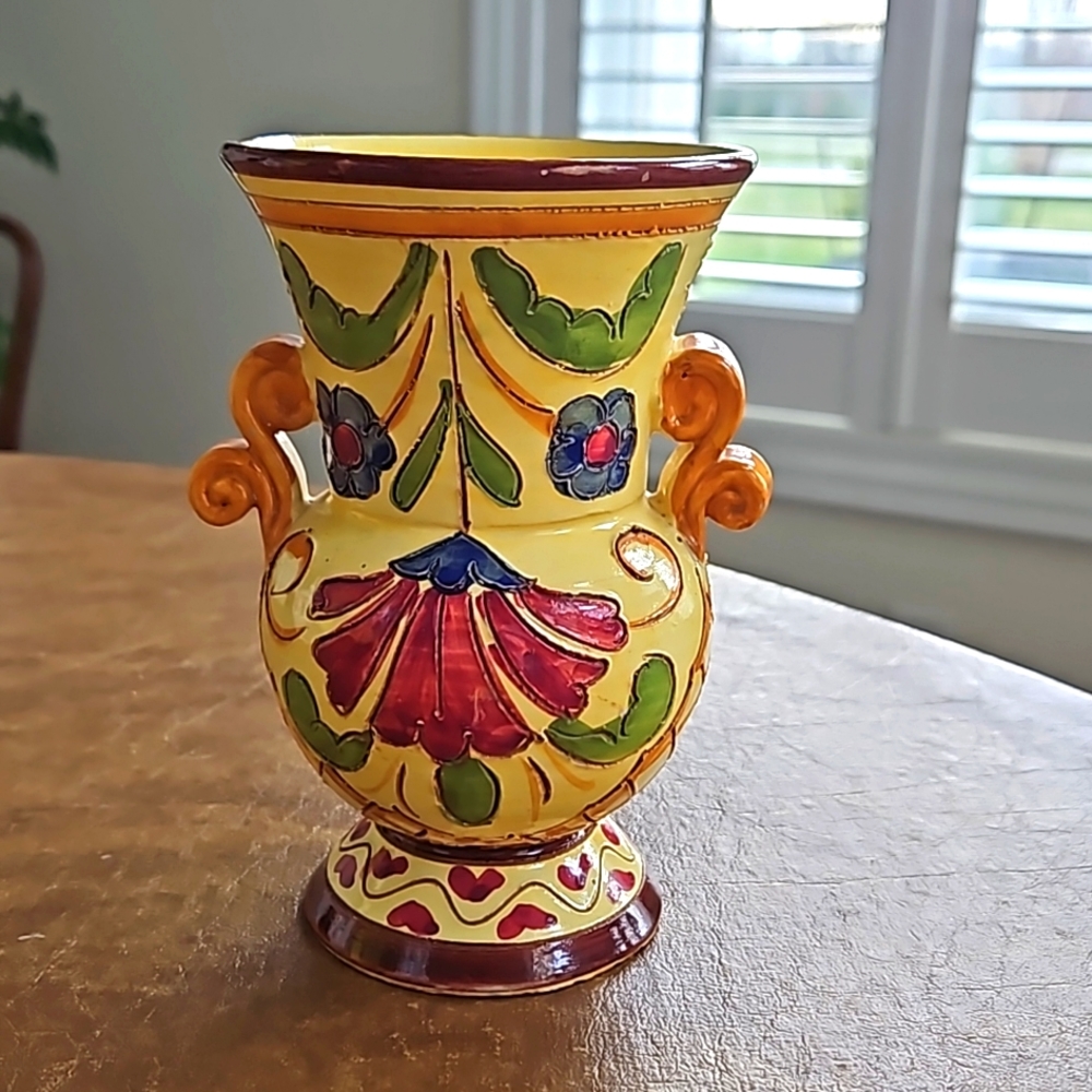 ITALY HAND PAINTED VASE VINTAGE